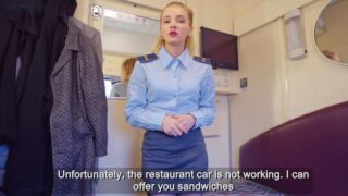 Парень сладким членом угостил молодую проводницу в поезде